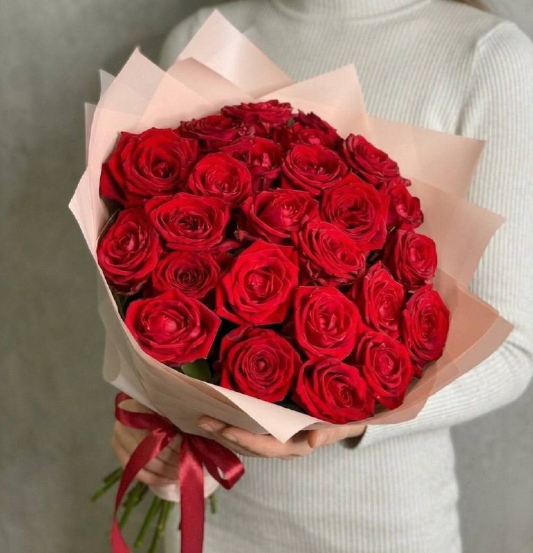 Моно-букет из красных роз